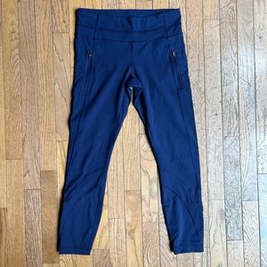 Lululemon 25” size 6